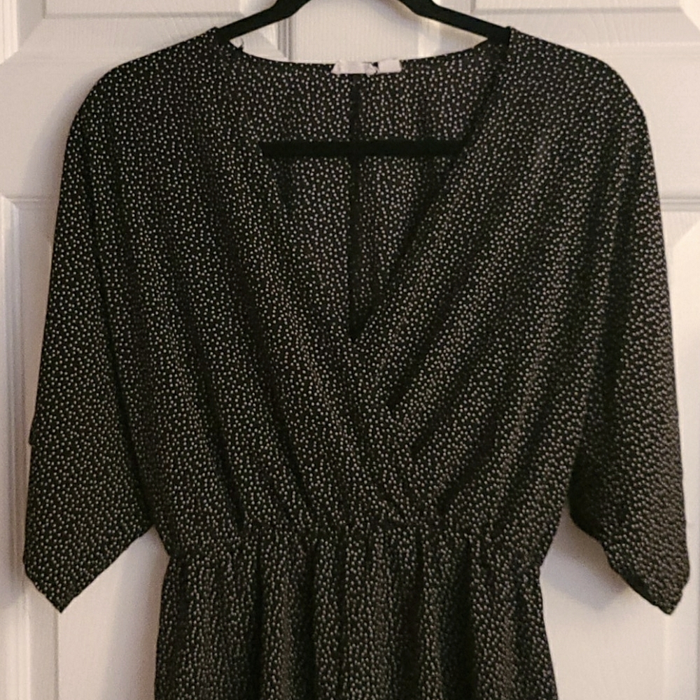 Romper - Picture 2 of 3